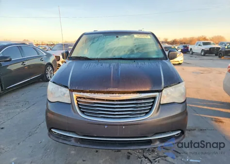 2015 Chrysler Town & Country Touring z USA, uszkodzony, nr VIN 2C4RC1BG3FR715612